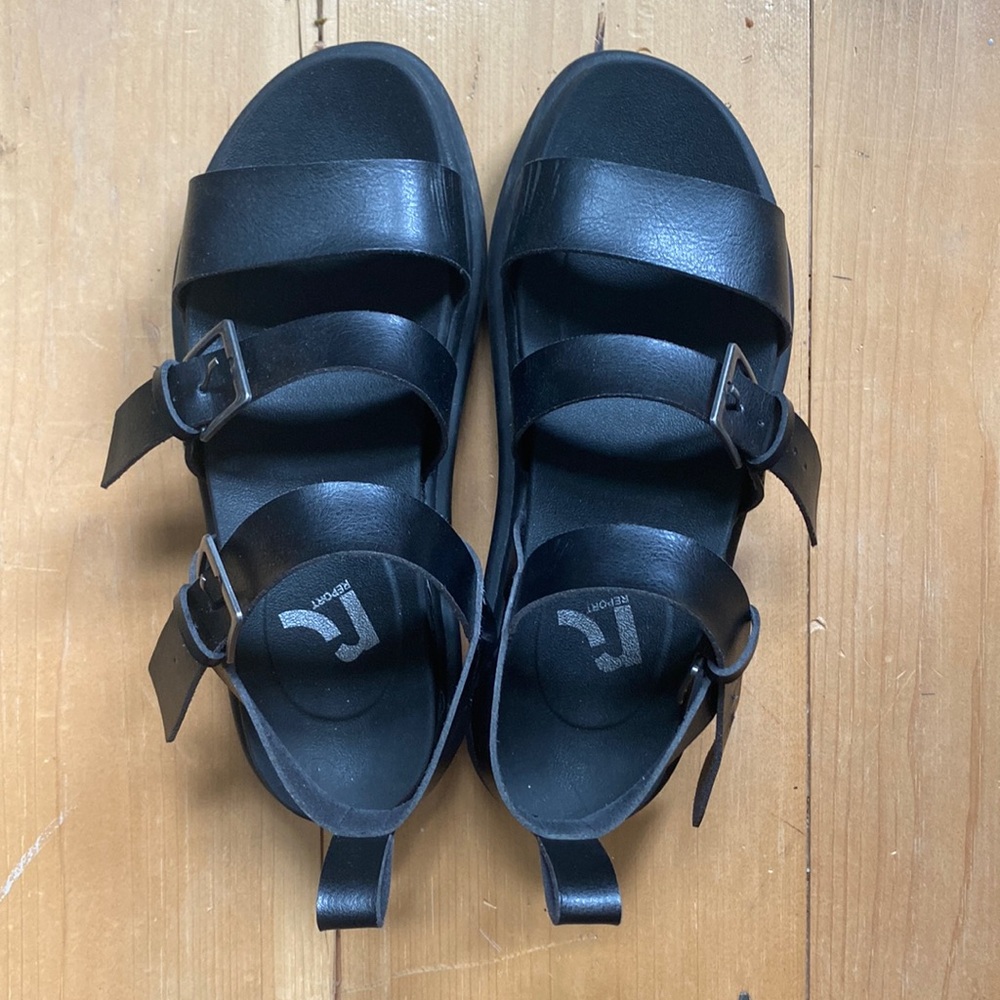 Report Platform Sandals